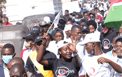 Students join 5 KM health campaign walk